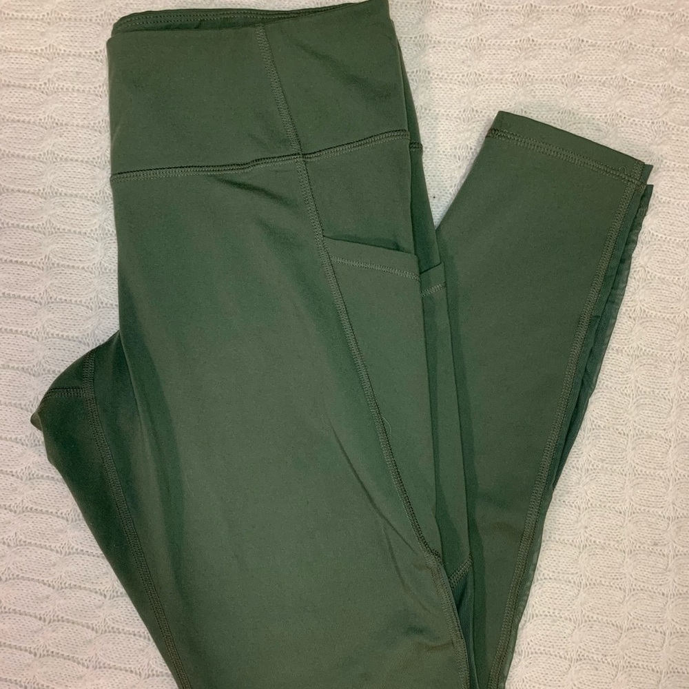 Old Navy Active Wear with mesh detailing